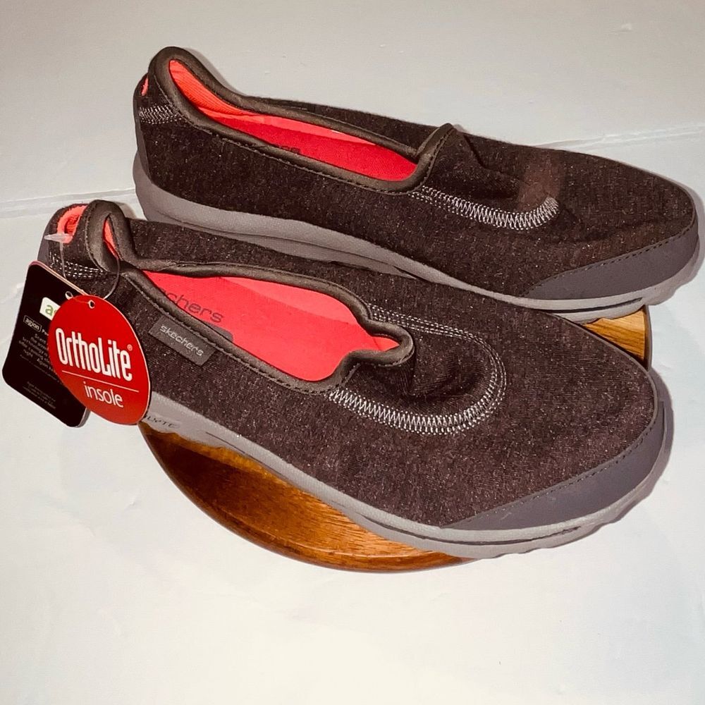 Skechers Women’s Black Slip-On Athletic Loafers with Red Lining